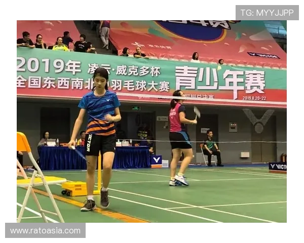 成都羽毛球队技术探讨与训练心得分享聚焦羽毛球运动发展与提升策略 成都羽毛球队技术探讨与训练心得分享聚焦羽毛球运动发展与提升策略